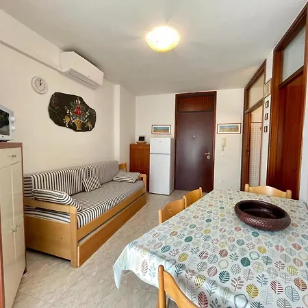 公寓 Lovely One Bedroom Flat In