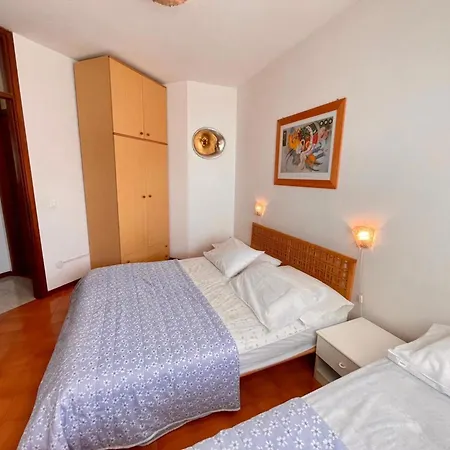 公寓 Lovely One Bedroom Flat In *